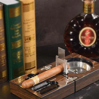 Cigāru pelnu trauku koksne